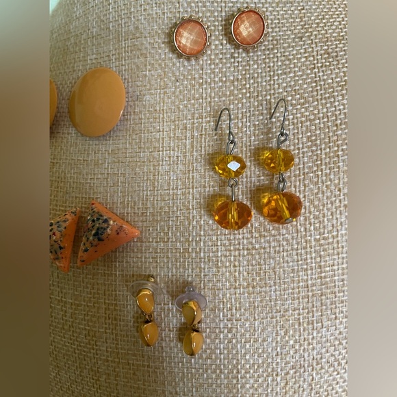 Stylish 5 Piece Orange and Gold Earring Lot - Picture 3 of 7